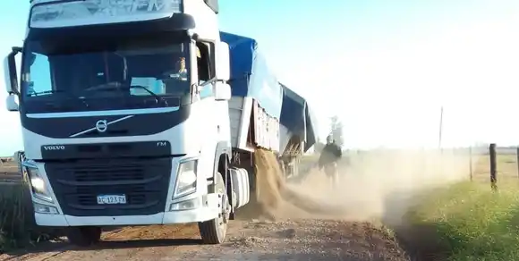 San Agustín avanza en el fortalecimiento de caminos rurales
