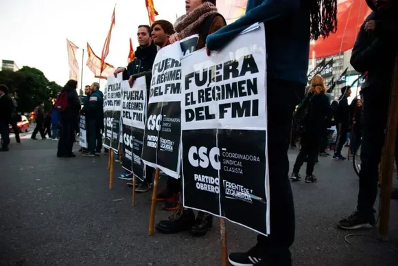 La CGT para 12 horas y marcha al Congreso