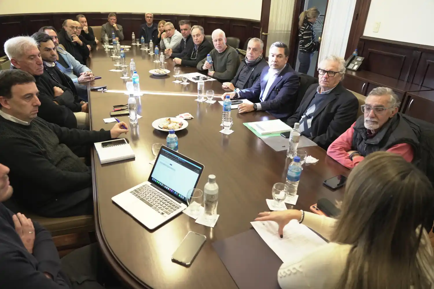 En La Plata, Mario Wisner participó de la reunión de empresarios con senadores para plantear el rechazo a la modificación en el régimen de indemnizaciones.