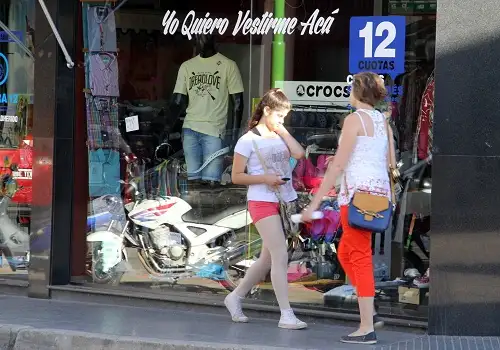 El programa “Ahora 12” dinamiza las ventas en los comercios de la ciudad
