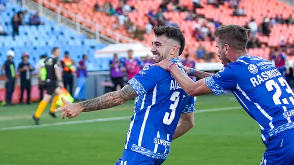 El chavense Agustín Auzmendi, conviritó el gol de la victoria de Godoy Cruz ante Atlético Tucumán