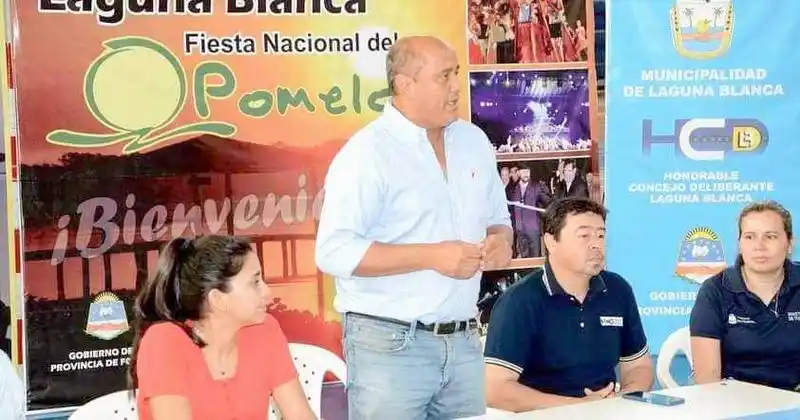 En Laguna Blanca se realizó la reunión organizativa
de la nueva edición de la Fiesta del Pomelo