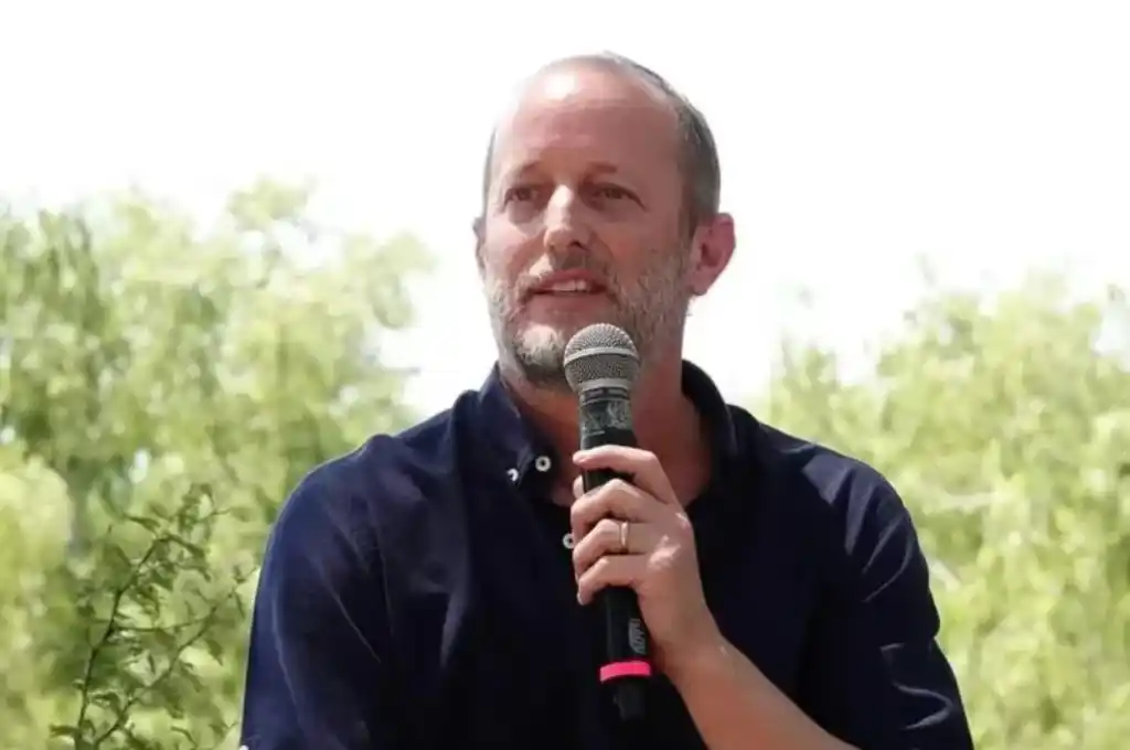 Las medidas solicitadas por la fiscalía alcanzan también a la modelo Sofía Clérici, con quien Insaurralde estuvo de paseo en Marbella.