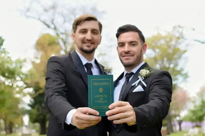 Celebraron el primer matrimonio igualitario