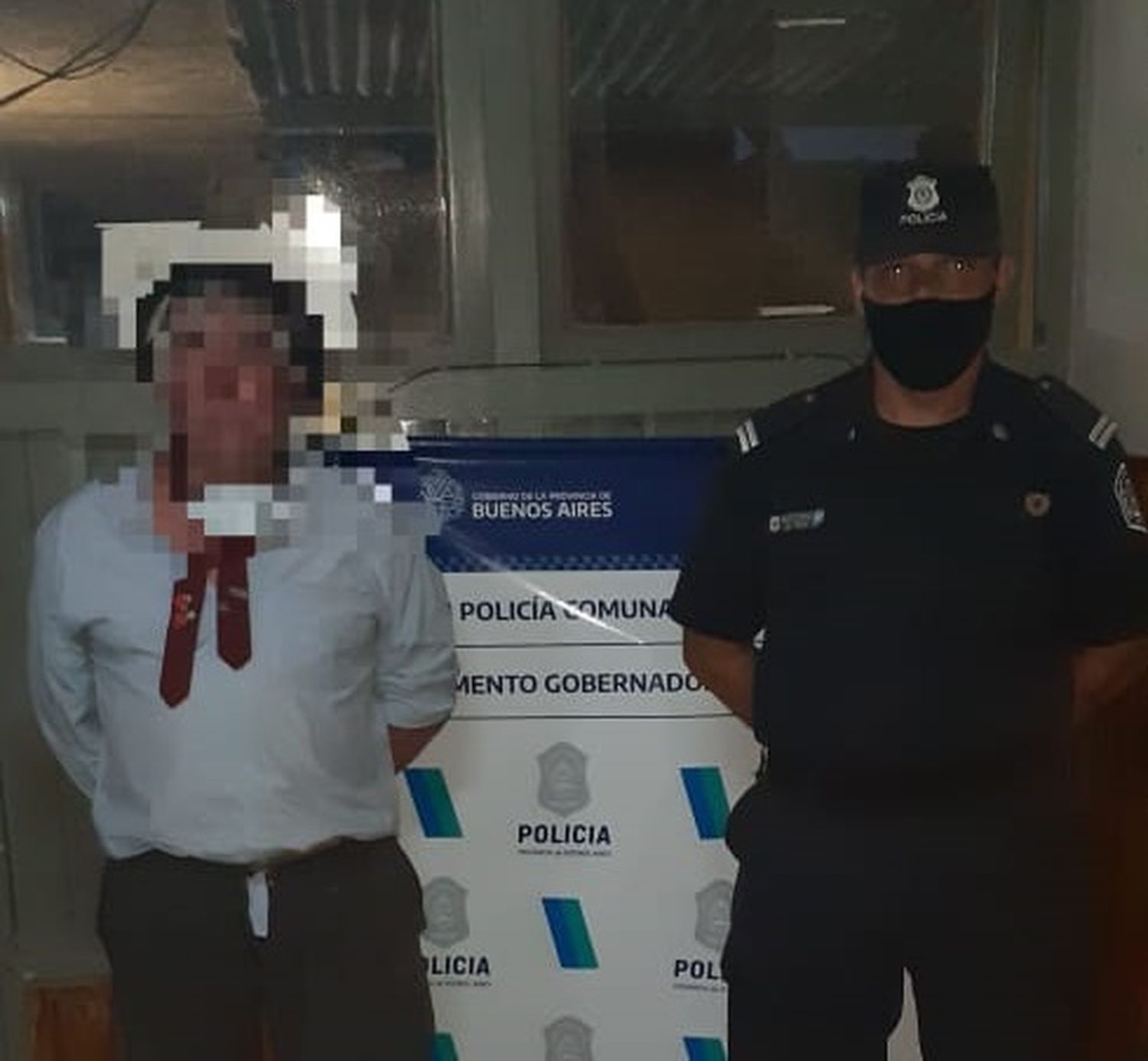 Asisten en el Hospital a un hombre que fue apuñalado en Gobernador Castro por otro que está detenido
