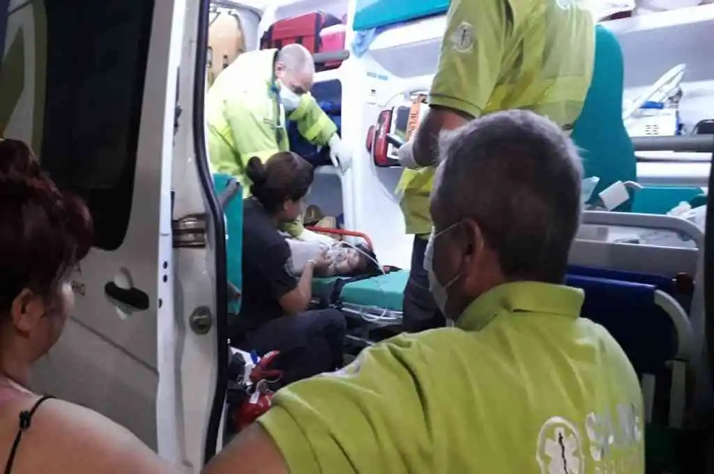 Bomberos le salvaron la vida a una beba que estaba inconsciente en La Plata