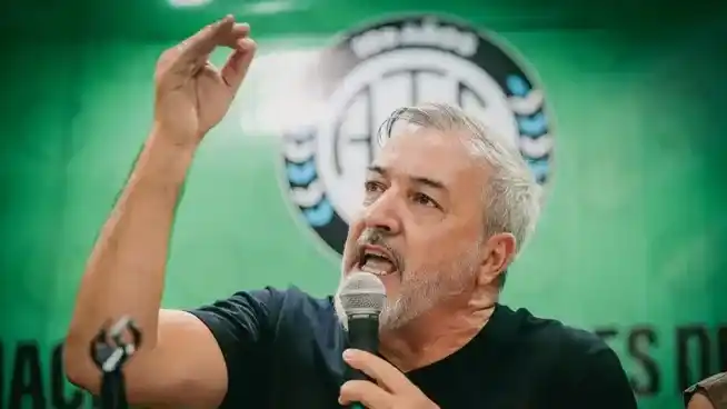 ATE desafía a la CGT y convoca a todos los trabajadores a "parar igual" contra la reforma laboral