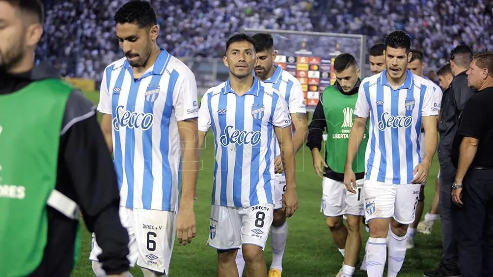 Atlético Tucumán confirmó cuatro casos de coronavirus y suspende un amistoso