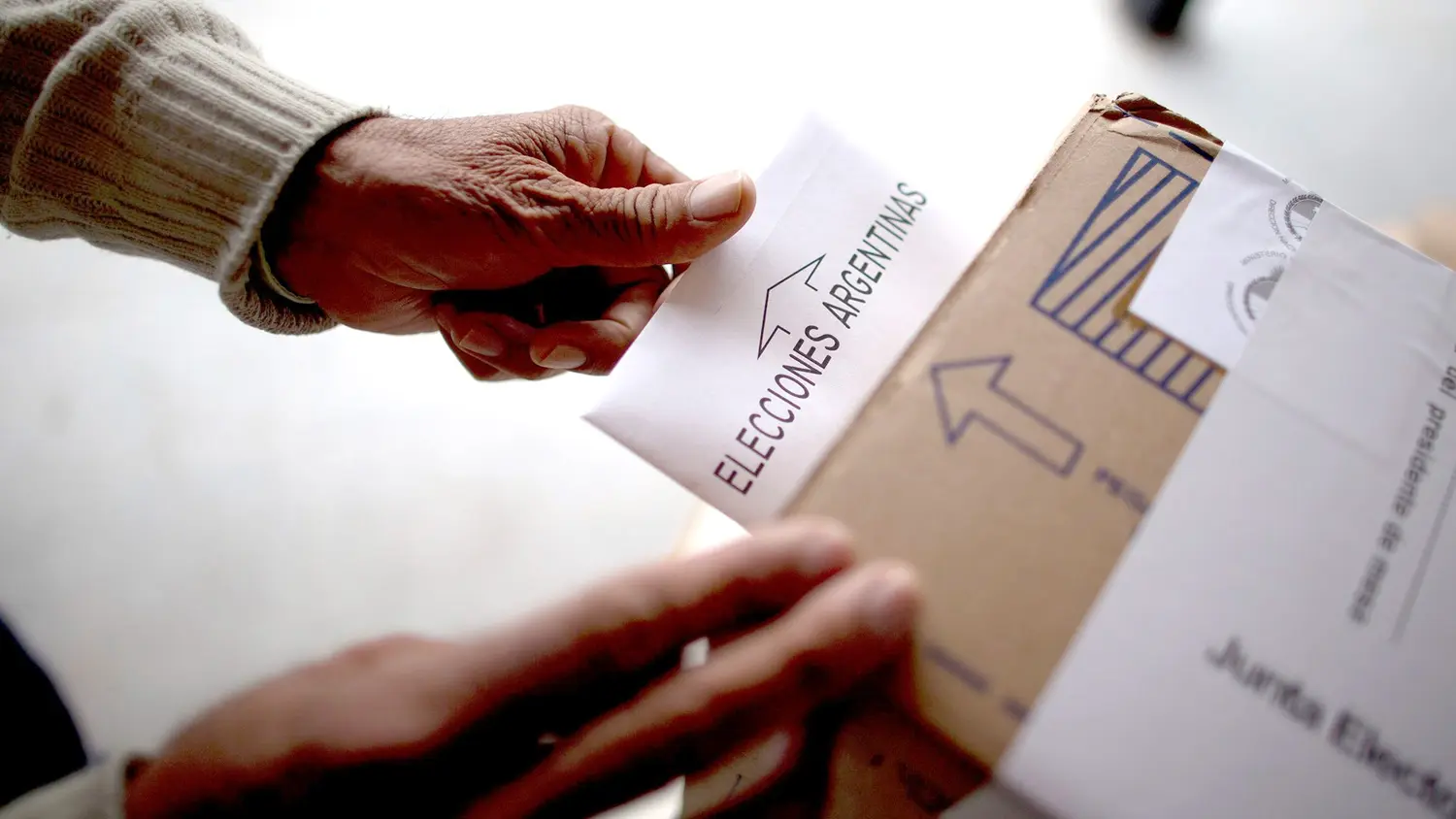 En blanco. En total 4.025 personas no eligieron candidatps