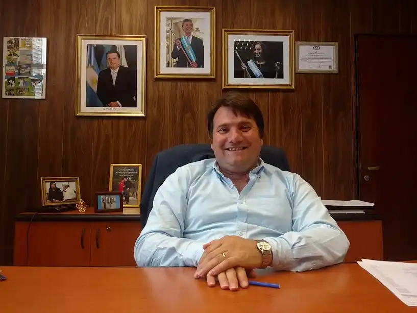 Antinepotismo: Intendente de General Rodríguez, uno de los más incumplidores, adhirió al decreto