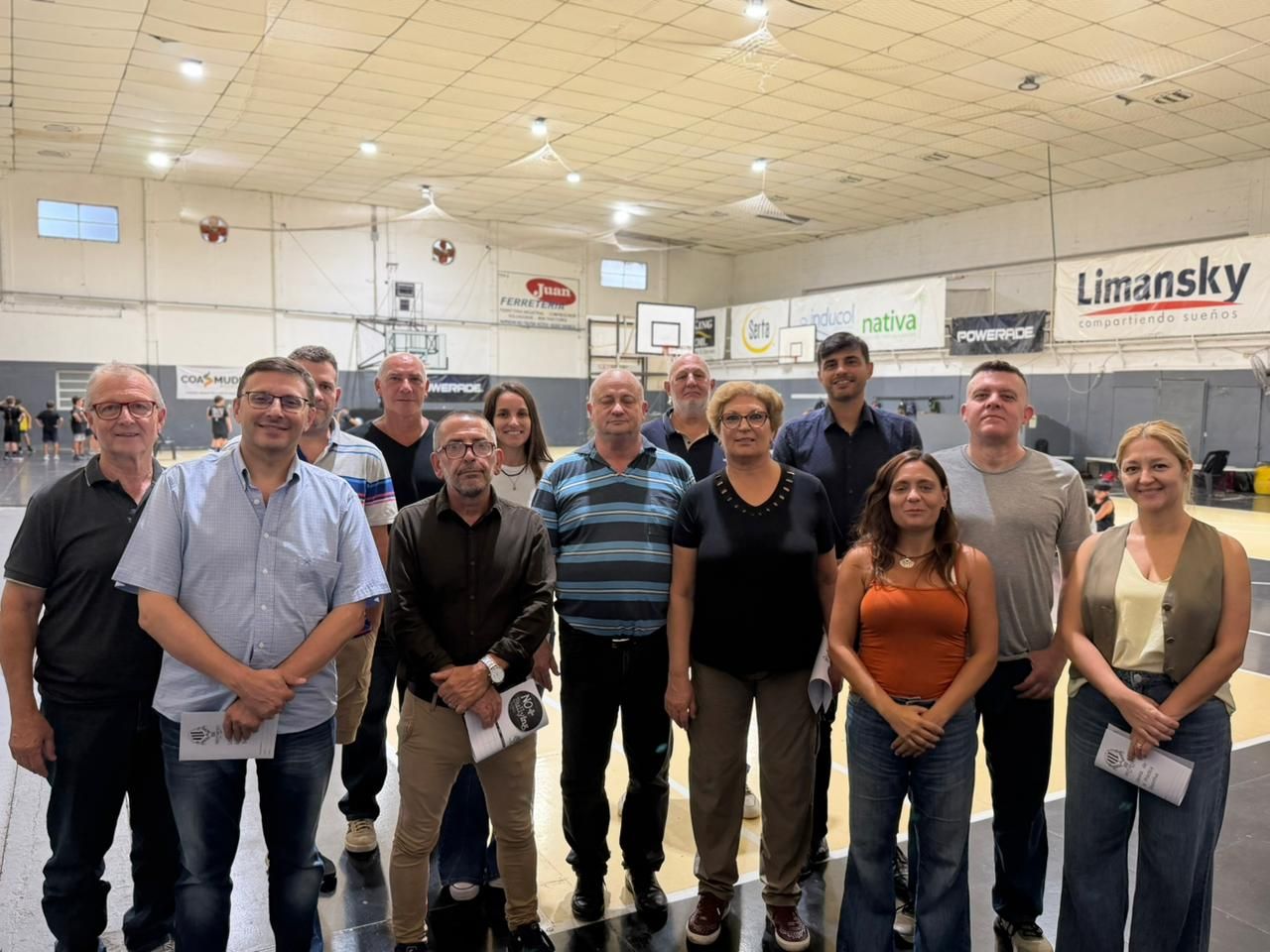 Un Concejo cerca de los clubes: los concejales recorrieron Independiente