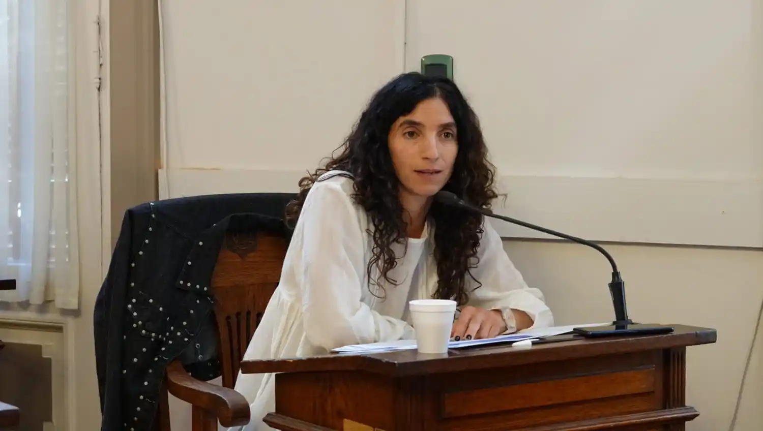 Gárriz le pide respuestas al Ejecutivo sobre la "falsa información" brindada en el Vacunatorio Central