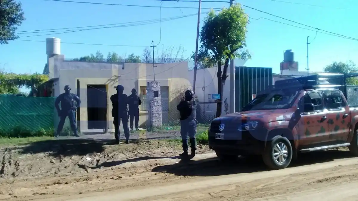 San Martín al 2100, donde se lleva a cabo uno de los allanamientos 