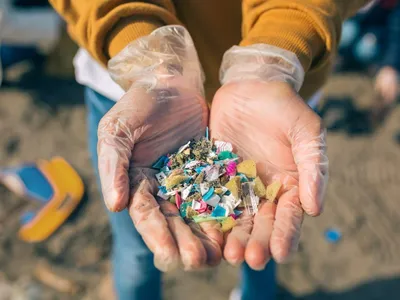 Microplásticos: la contaminación invisible que ahoga el futuro