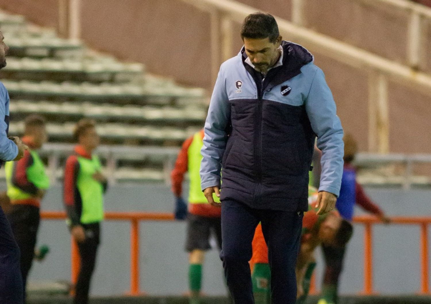 Gastón Coyette dejó de ser el entrenador de Alvarado