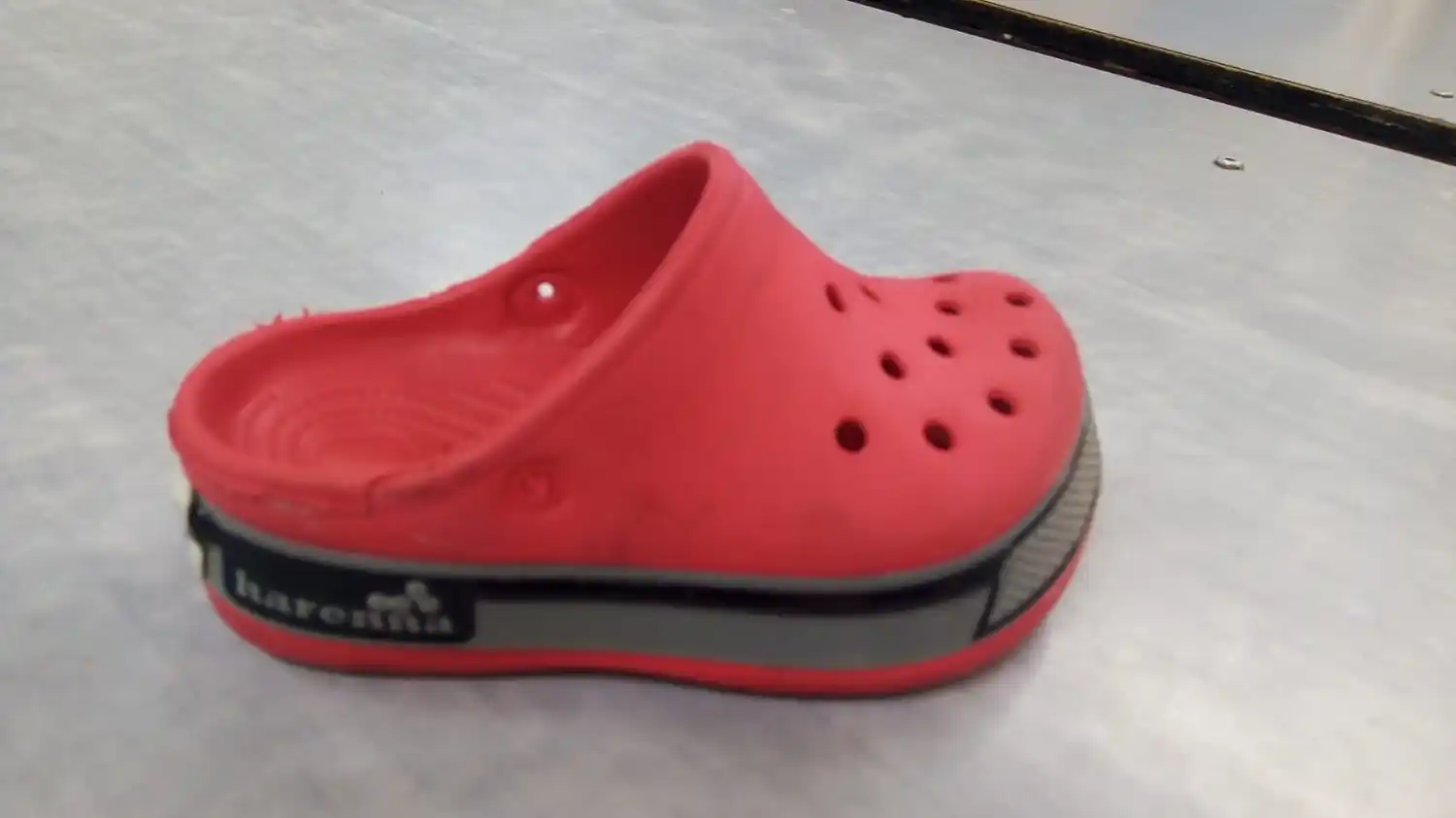 Encontrada en la vereda de la 502