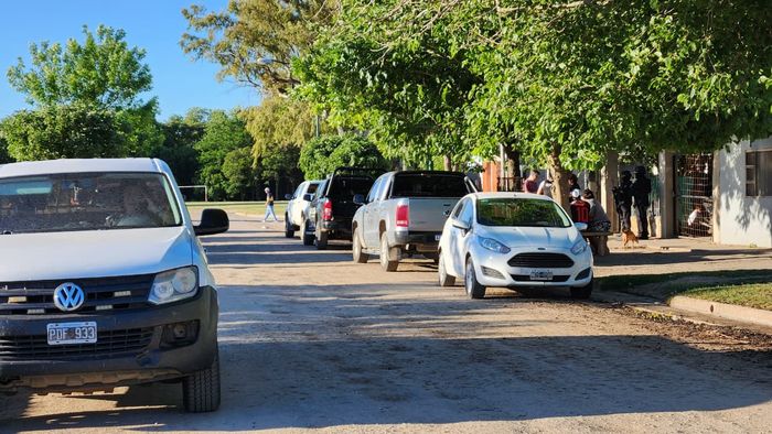 allanamiento procedimiento barrio 2 de abril cococcioni fiscal vottero saliba operativo barrio balacera zona roja tiros - 1