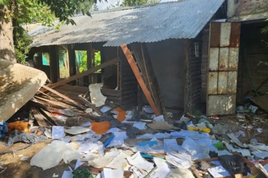 Saquearon y destruyeron la casa de uno de los acusados del crimen de la hincha de Rosario Central 