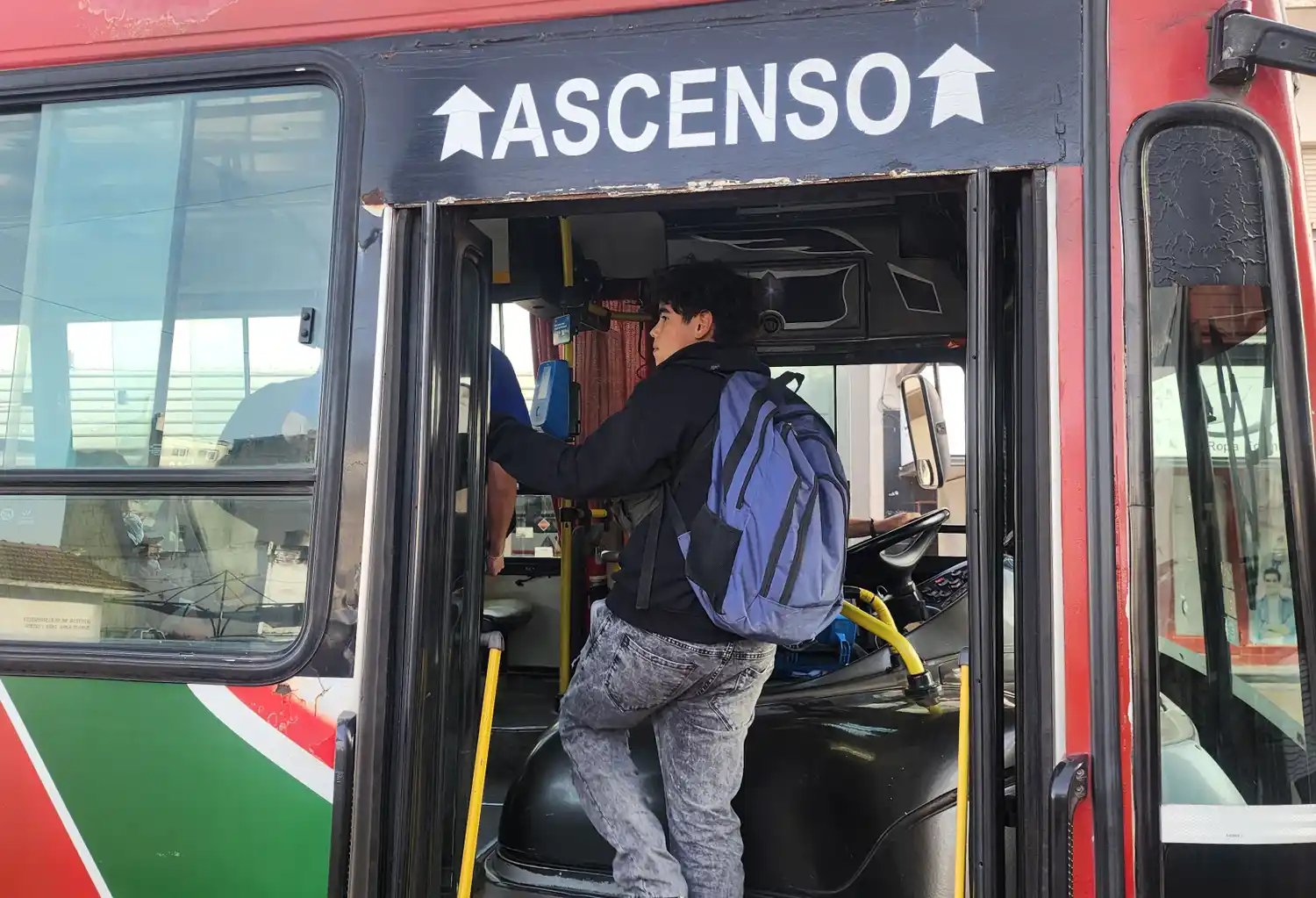 FOTO. EN FOTOS/ TRANSPORTE,BOLETO COLECTIVOS (13)
La Cámara de Transporte solicitó que se le de tratamiento de “pronto despacho” al expediente de actualización tarifaria del servicio público.