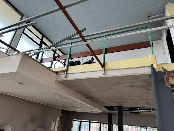 otro cuarto de okupas vieja terminal