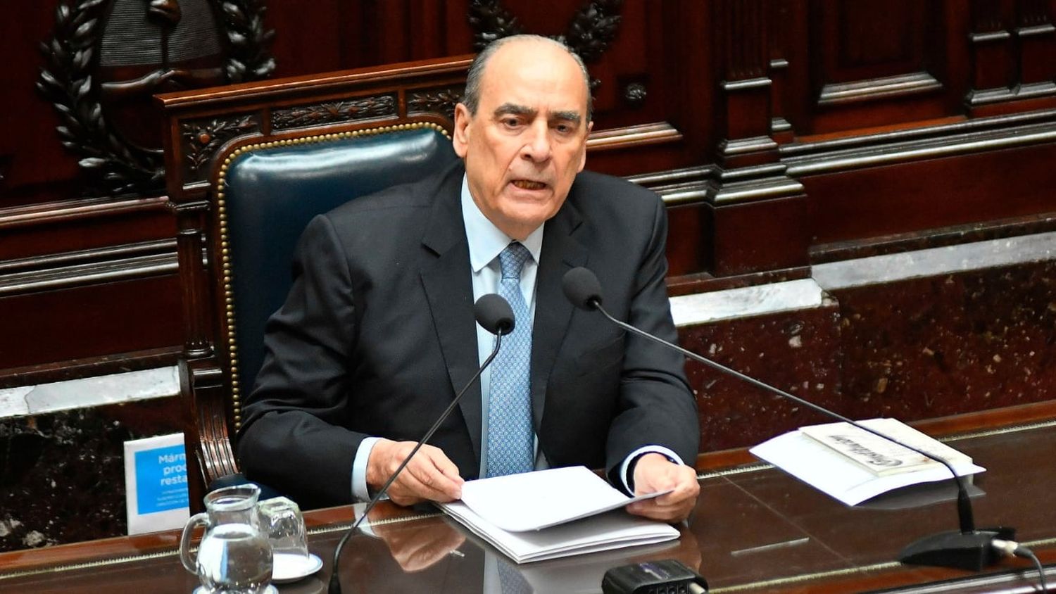 Francos presenta su informe de gestión en Diputados y responde más de 2 mil preguntas