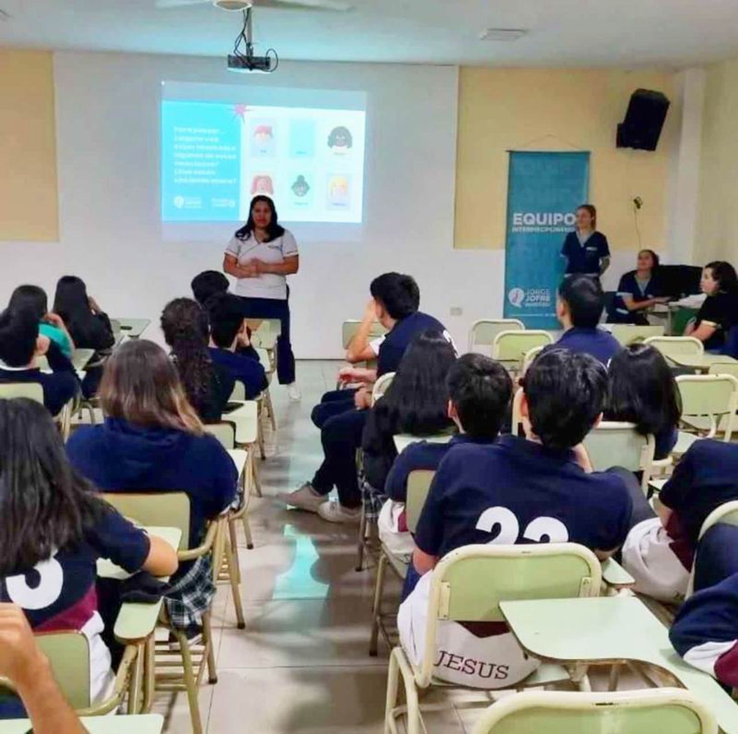 La comuna ofrece el programa Más charlas,
menos riesgos a instituciones educativas