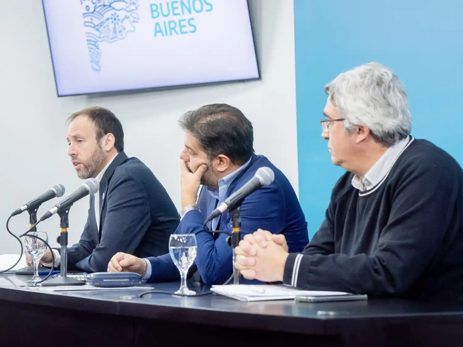 Pablo López, Carlos Bianco y Javier Rodríguez en conferencia de prensa.