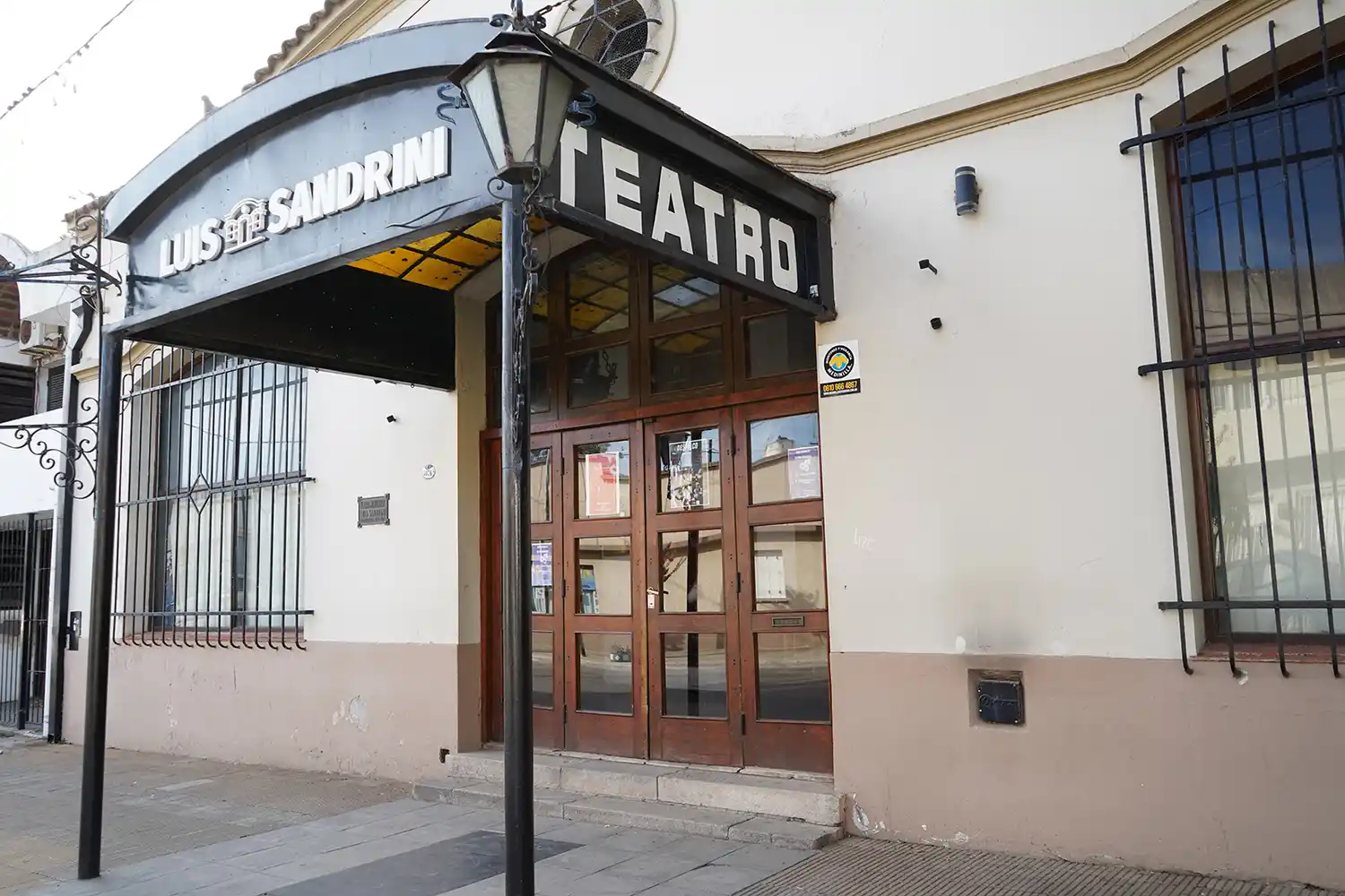 Teatro Municipal. Funciona en calle 54 entre 61 y 63