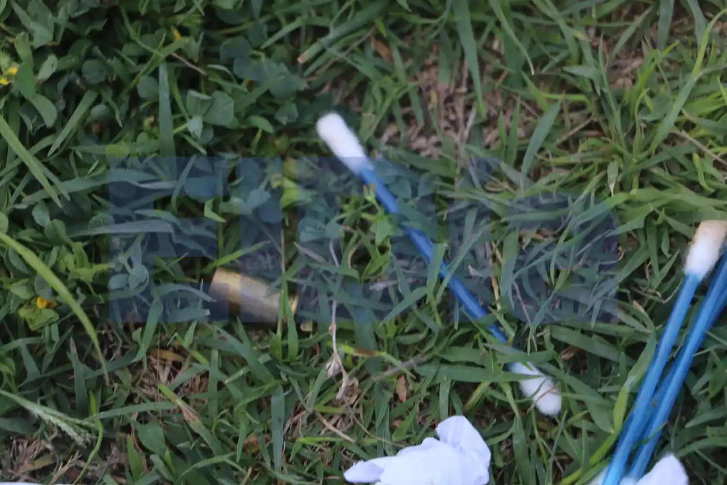 La vaina hallada en el descampado pertenece al arma del policía Gómez