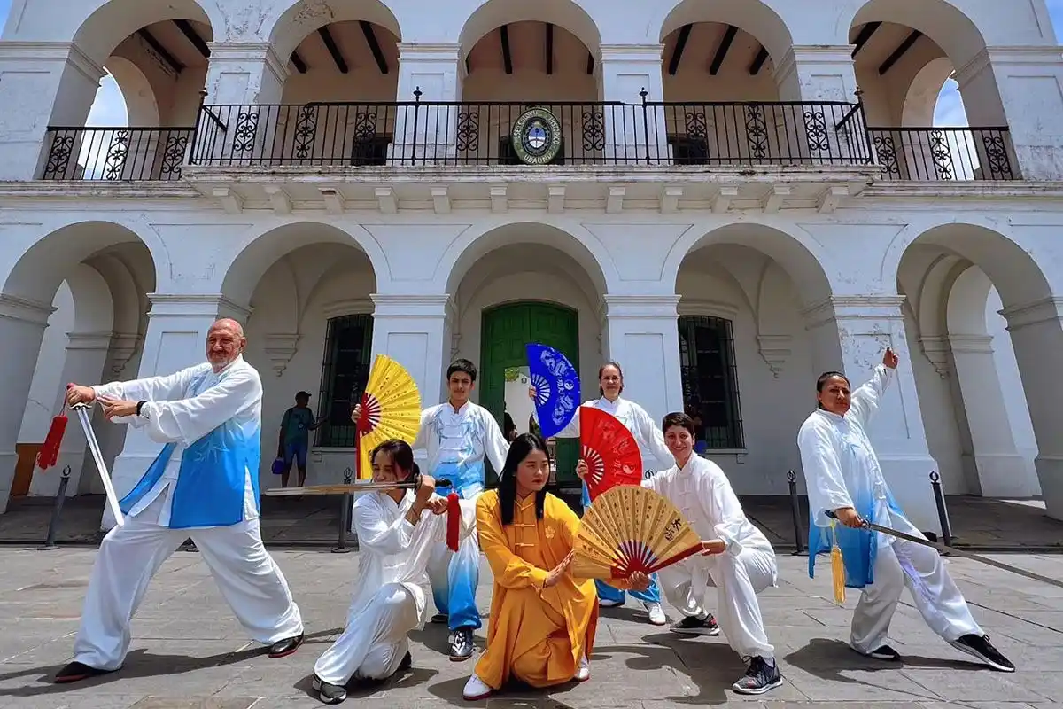 Gran fiesta de la comunidad oriental