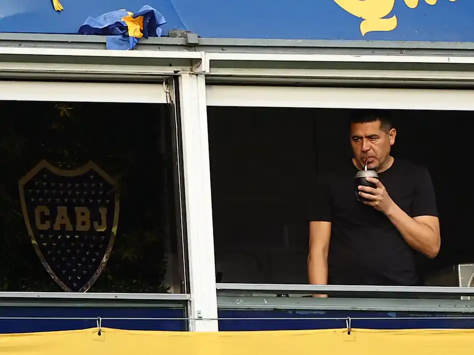 Riquelme apunta a un nombre de peso en el fútbol argentino para el rol de manager deportivo en Boca