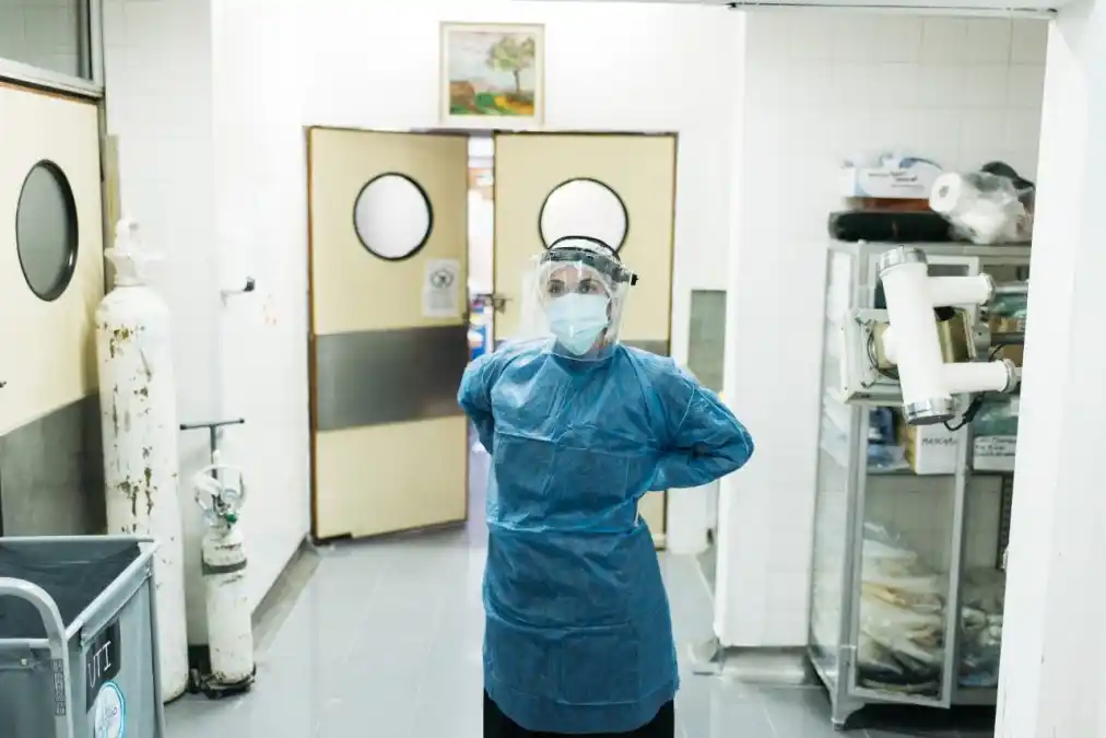 Covid-19: se duplicaron los casos de una semana a la otra y hay 27.000 nuevos contagios: ¿Vuelve el barbijo?