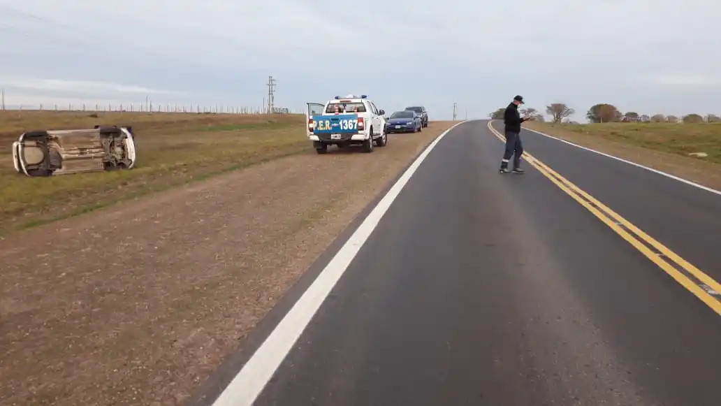 Volcó su vehículo cuando se dirigía a Libertador por Ruta Nacional 131