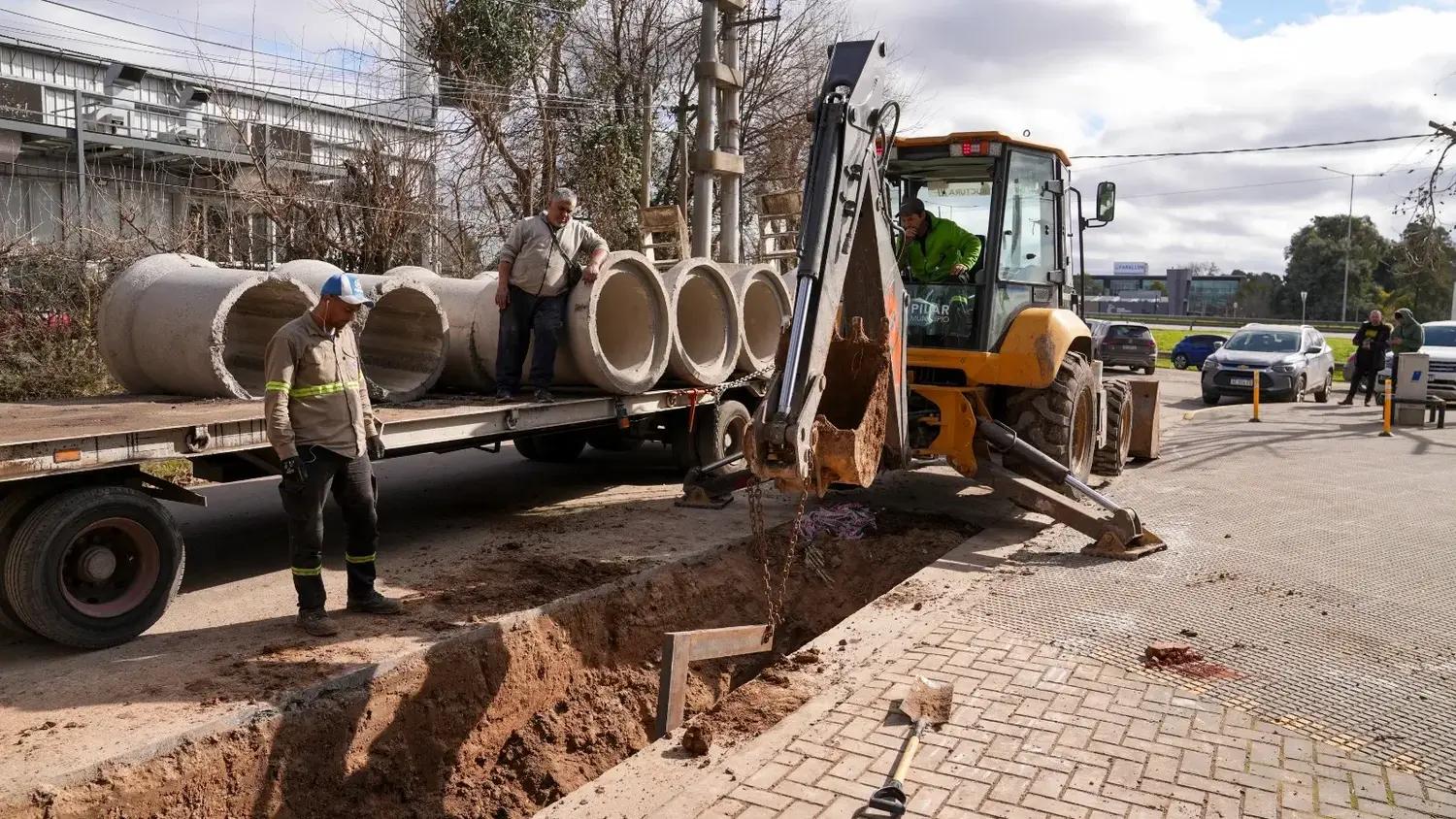Las tares se suman a las obras en Agustoni, William Morris y Derqui.