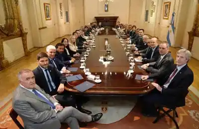 Amplia convocatoria de gobernadores en la reunión con Milei: Francos destacó coincidencias y “nueva etapa” política