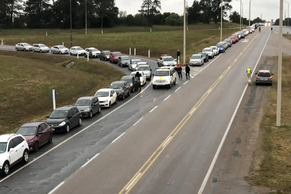 Casi 12 mil uruguayos cruzaron el Puente San Martín hacia Gualeguaychú