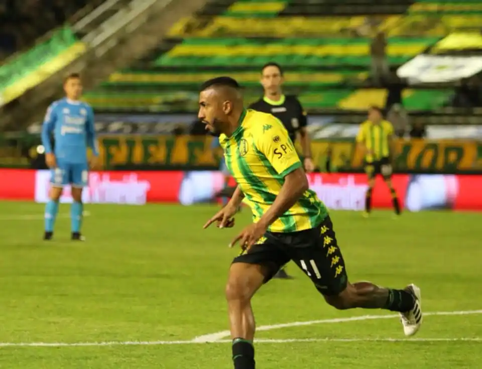 Aldosivi le hundió el barco al “Pirata”