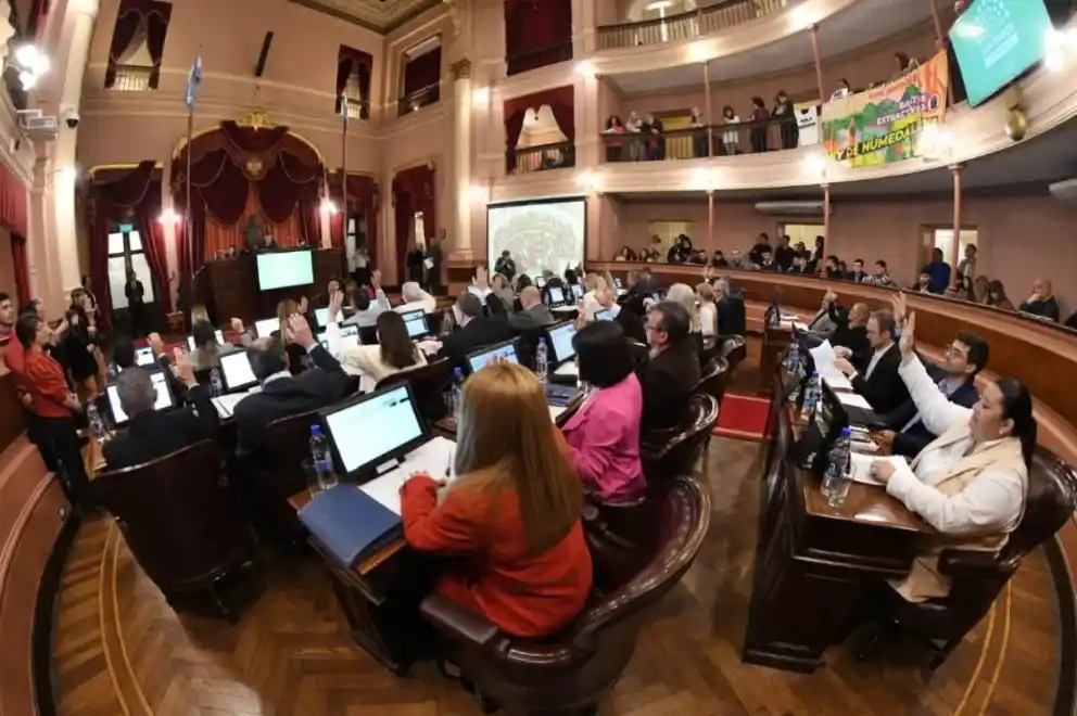 Diputados aprobó la creación del RINI y la adhesión del RIGI