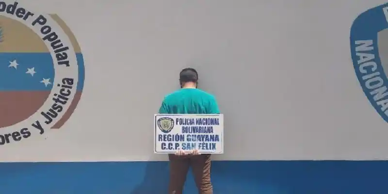 SALVAJES: PNB golpea y detiene a odontólogo por reclamar en una cola para gasolina