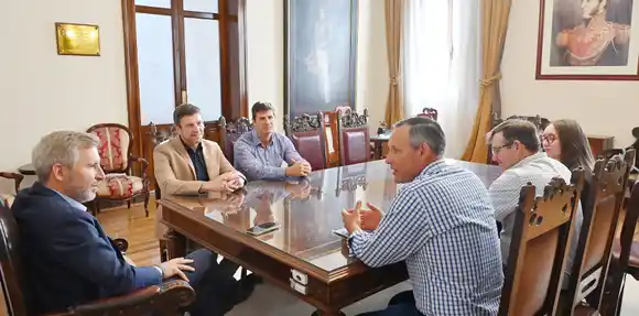 Frigerio recibió a los organizadores de la Jornada de la Cadena Láctea de Entre Ríos