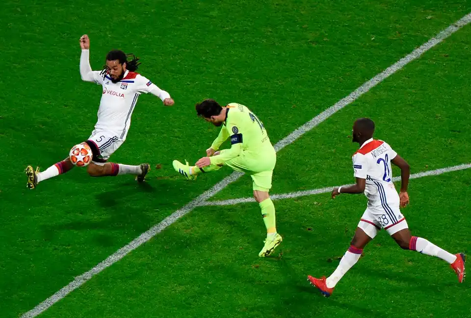 Barcelona igualó sin goles en la ida de los octavos