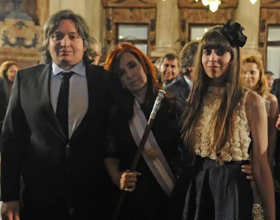 Cristina Kirchner y sus hijos a juicio oral por lavado de dinero