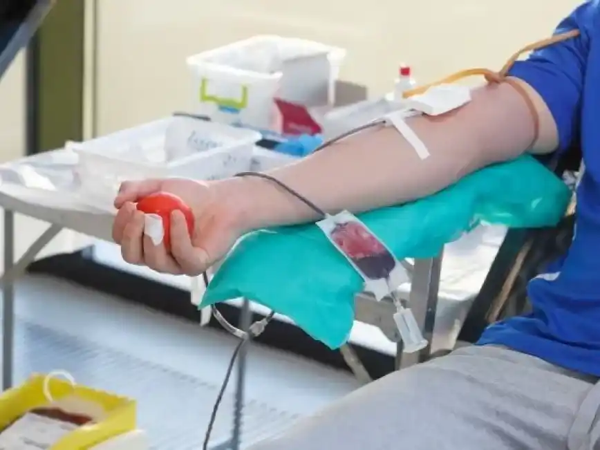 Cae la donación de sangre en Argentina y alertan por un escenario crítico para el sistema de salud