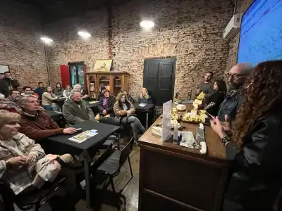 La actividad es abierta a todo público, con entrada libre y gratuita, y requiere inscripción previa.