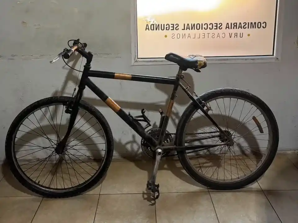 Rafaela: secuestraron una bicicleta abandonada en calle Falucho