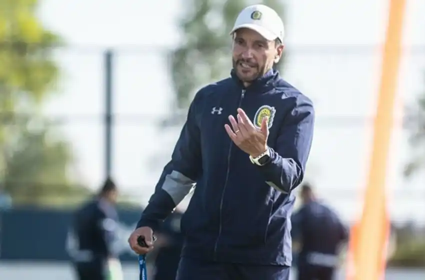 El profe Bustos explicó como es el plan de trabajo que realizan los jugadores de Central en sus casas