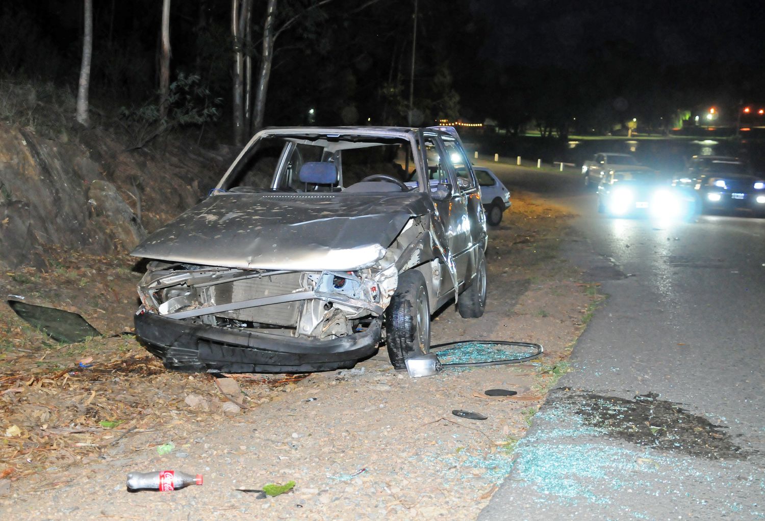 Accidente y vuelco a orillas del Lago