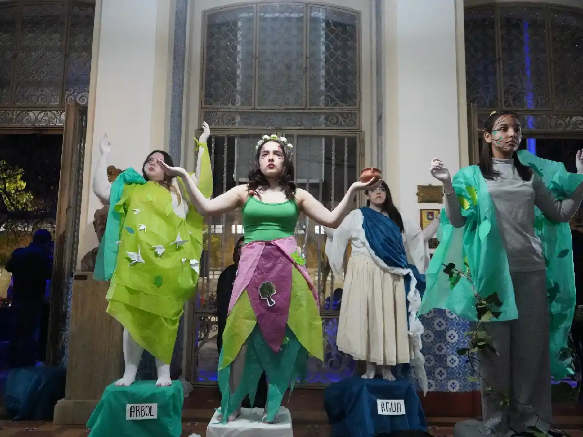 La magia de la Noche de los Museos se hizo presente en la ciudad