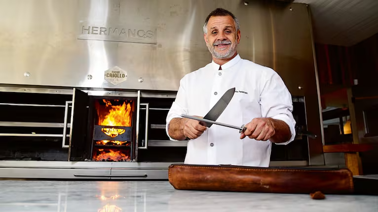 La salud Christian Petersen evoluciona en medio de su internación.