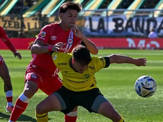 Defensa y Justicia ganó y quedó arriba en la zona A